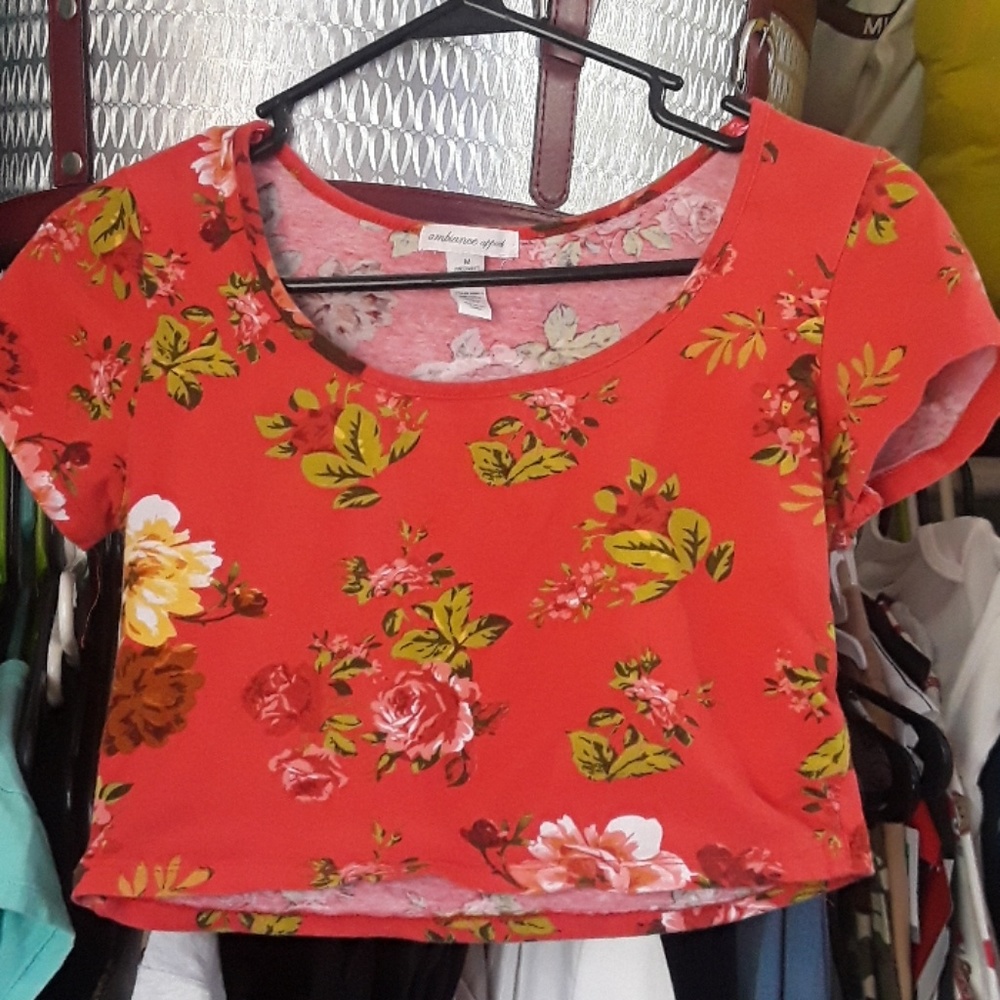 Red flower crop top